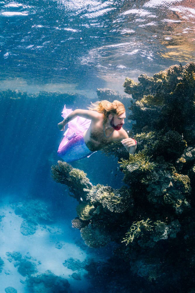 Neptun schwimmt im Meer